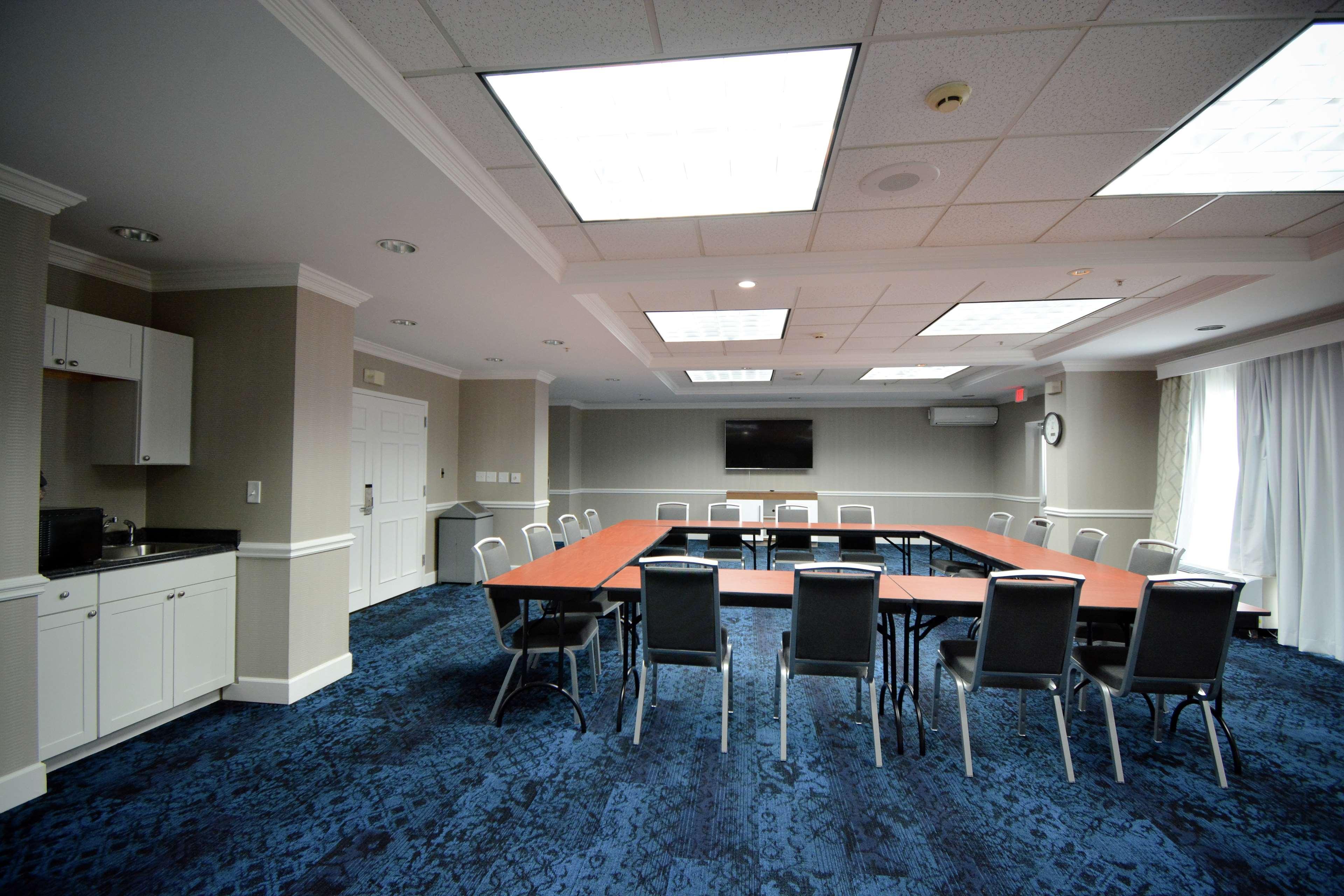 Hampton Inn Salem East - Electric Road Eksteriør bilde