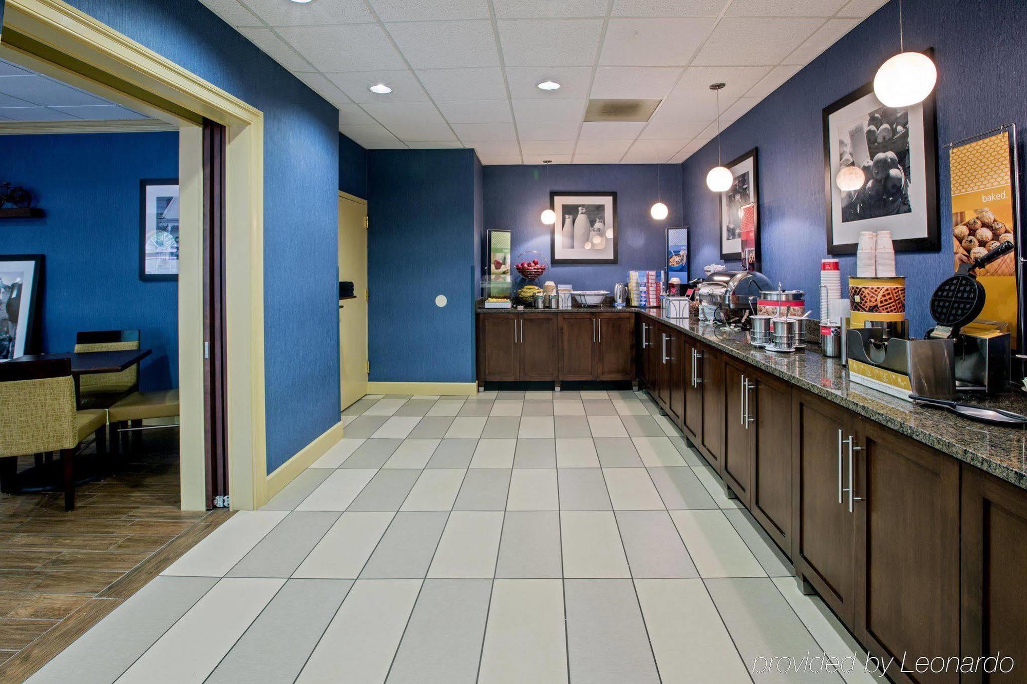 Hampton Inn Salem East - Electric Road Eksteriør bilde